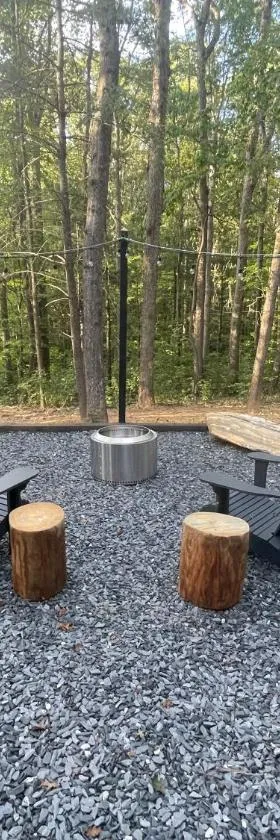 6 miles from Helen Couples Shower Private Fire Pit，位于索蒂纳科奇的酒店