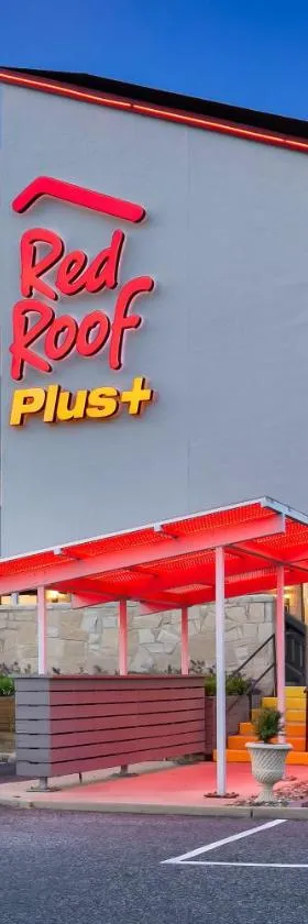 Red Roof Inn PLUS+ Baltimore-Washington DC/BWI Airport，位于林夕昆高地的酒店