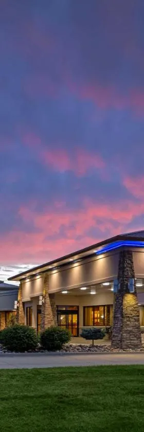 东北中部贝斯特韦斯特优质酒店，位于科尔尼的酒店