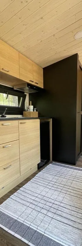 Beach house with sauna，位于汉科的酒店
