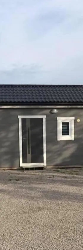 Tiny house med lantligt läge，位于维纳什堡的酒店
