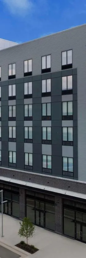 Home2 Suites By Hilton Falls Church，位于福尔斯彻奇的酒店