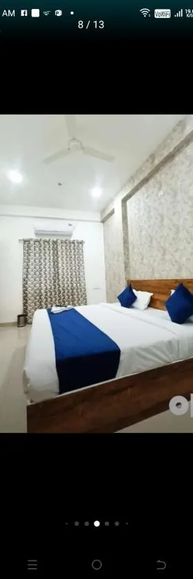 Hotel parthika palace，位于印多尔的酒店