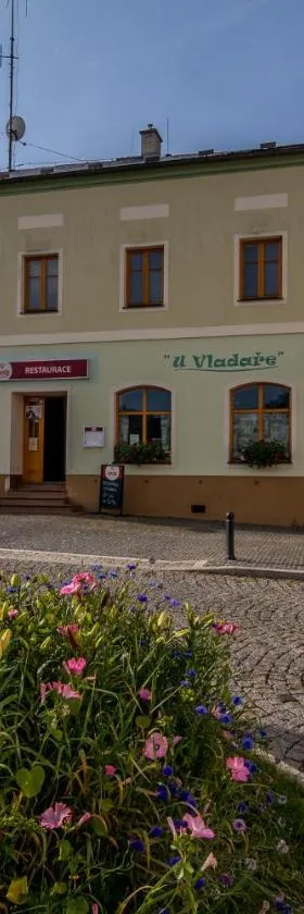 Penzion a restaurace U Vladaře，位于Toužim的酒店