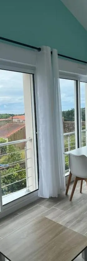 Maison Centre Brem avec vue sur la côte，位于滨海布朗的酒店