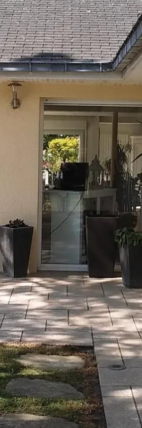 la pinède，位于阿贡库坦维尔的酒店