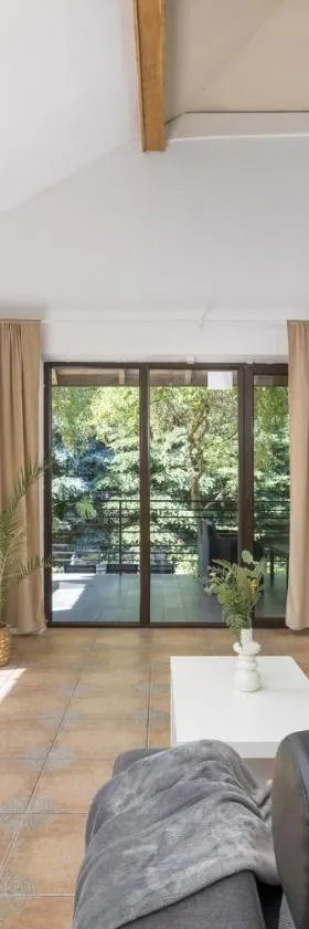 Forest Villa w pobliżu Suntago，位于Krzyżówka的酒店