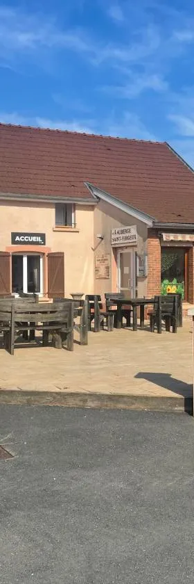 Auberge Saint Fergeux，位于Gionges的酒店