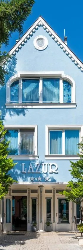 Family Hotel Lazur，位于丘斯滕迪尔的酒店
