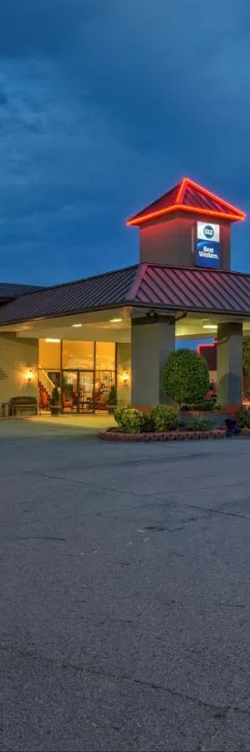 Best Western Inn Russellville，位于拉塞尔维尔的酒店