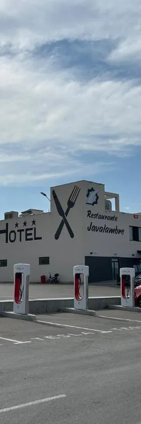 Hotel Javalambre，位于拉普埃夫拉德瓦尔韦尔德的酒店