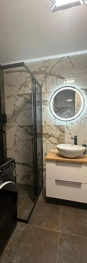 Apartament Klimatyzacja nr 1，位于拉多姆的酒店