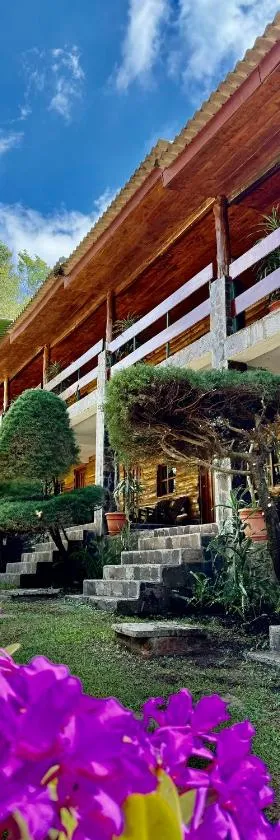Hotel y Restaurante Alicante de Montaña, El Salvador，位于Los Tablones的酒店