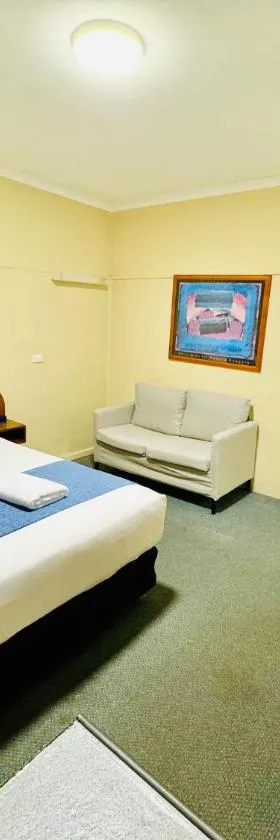 阿迪安娜汽车旅馆，位于西怀厄朗的酒店
