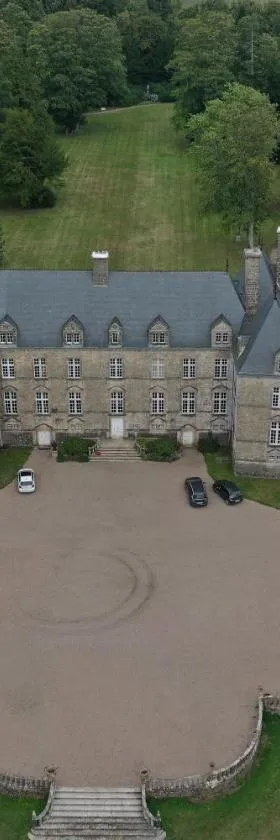 Les Communs de Chiffrevast，位于Tamerville的酒店