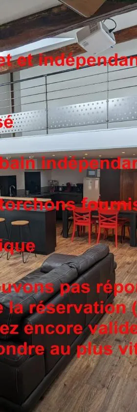 Le Cinoche, cocon sous les toits，位于蓬德沃的酒店