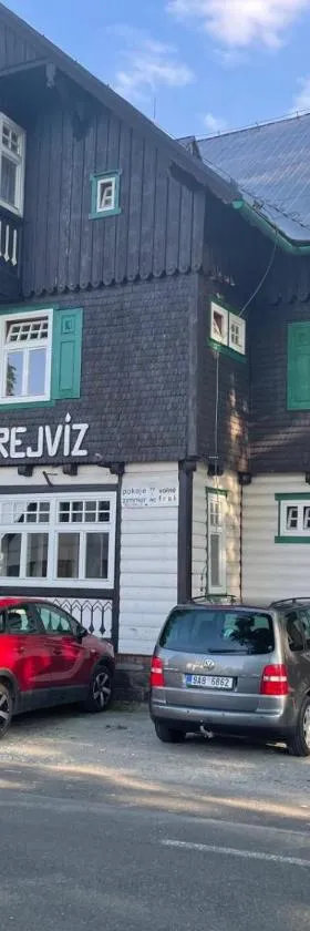 Penzion Rejviz，位于雷吉维兹的酒店