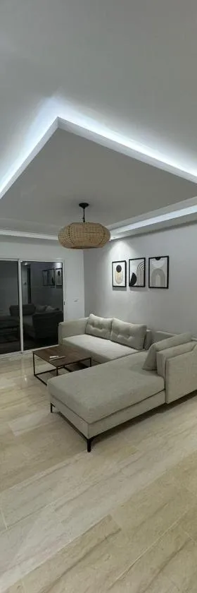 The pearl of Aouina - Modern Splus2 luxurious apartment，位于拉古莱特的酒店