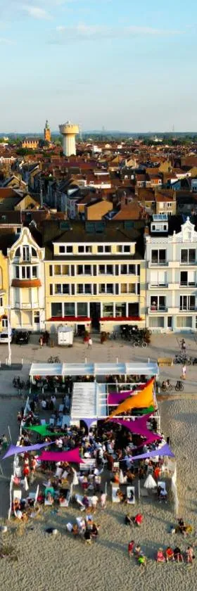 Hôtel Merveilleux Côté Mer，位于敦刻尔克的酒店