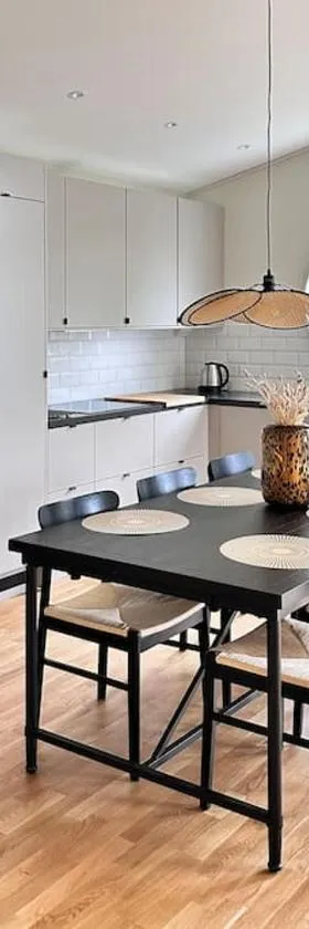 Nybyggd villa med sjönära läge，位于Dvärsätt的酒店