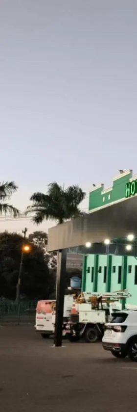 Papagaio Hotel，位于瓜伊拉的酒店