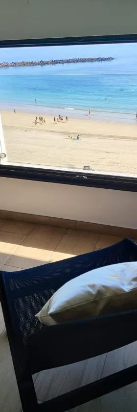 Burela Mariña Playa，位于布里拉蒂卡波的酒店
