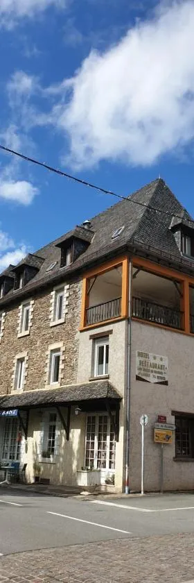 Aux gorges du Dourdou，位于Conques-en-Rouergue的酒店