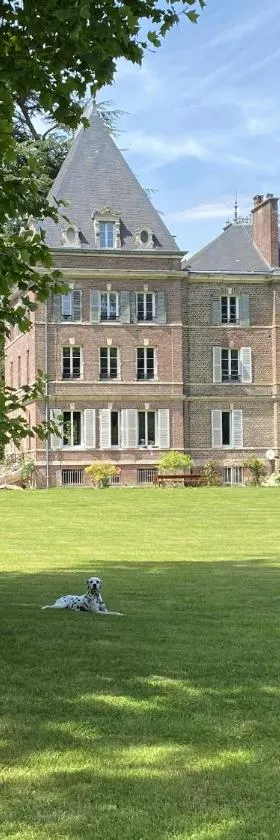 Le Château d'Elbeuf-en-Bray，位于Elbeuf-en-Bray的酒店