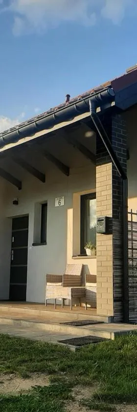 Pokoje Alicja w Rynie，位于雷恩的酒店