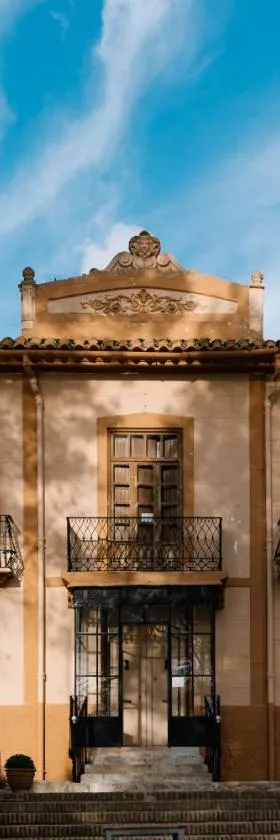 HOTEL BODEGA VERA DE ESTENAS，位于乌铁尔的酒店