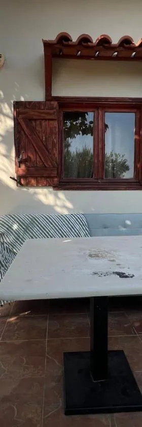Country house in nature，位于Heraklion的酒店