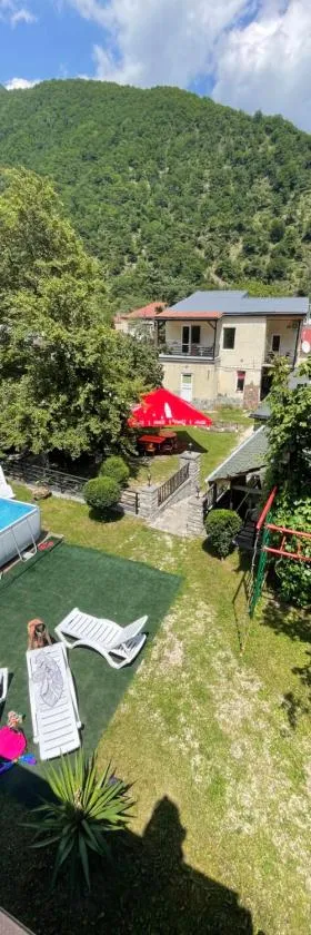 Garden Hotel Pasanauri since 1892，位于P'asanauri的酒店