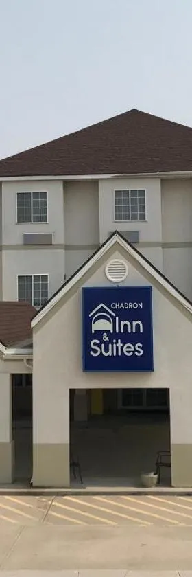 Chadron Inn & Suites，位于沙德伦的酒店