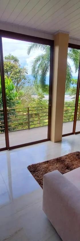 Suite vista hermosa apartament，位于Macas的酒店