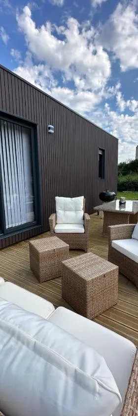 Cottage bungalow le St Vel'，位于Velennes的酒店