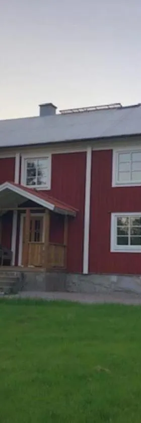 Newly renovated cozy house Urshult-Åsnen-south Småland，位于Urshult的酒店