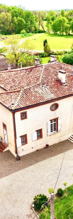 Manoir de la Gravette, Maison & Table d'Hôtes，位于蒙托邦的酒店