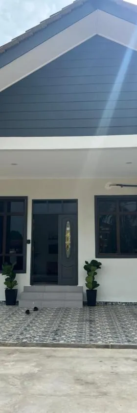 Homestay Tokmi 1，位于Ajil的酒店
