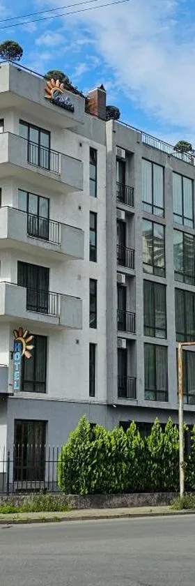 Hotel Sunny，位于巴统的酒店