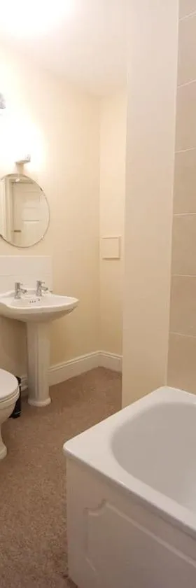 Cosy 1-bedroom cottage next to Combe Lodge Venue，位于Blagdon的酒店