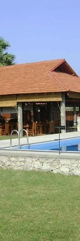 Thompukandam Village Resort，位于Nintavur的酒店