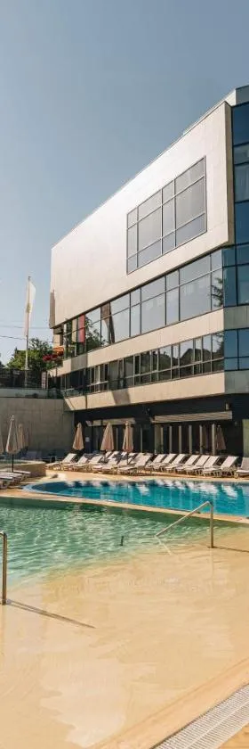 Hotel Tonanti，位于弗尔尼亚奇卡矿泉镇的酒店