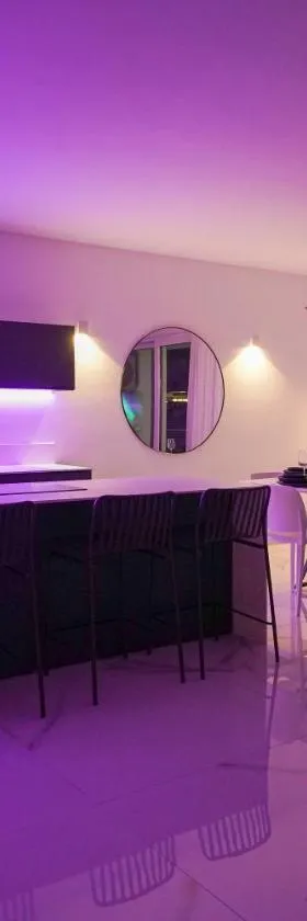 Luxury brand new holiday apartments TOP location，位于Is-Swieqi的酒店