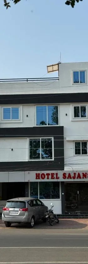 Hotel Sajanshree，位于印多尔的酒店