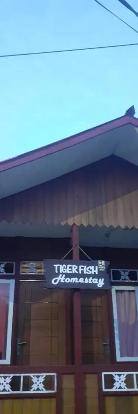 Tiger fish homestay，位于布纳肯的酒店