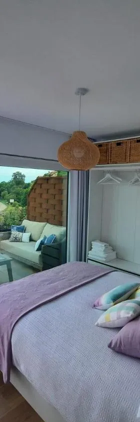 Vistas al mar y con jardín - Casa Abelia，位于Canales的酒店
