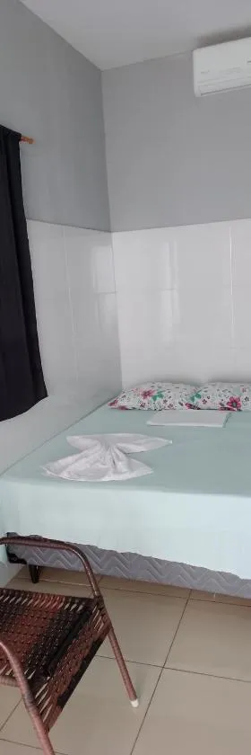 Hotel B&B，位于Santa Inês的酒店