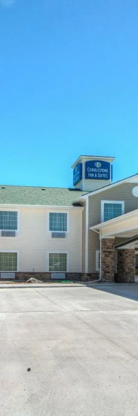 Cobblestone Inn & Suites - Holyoke，位于Holyoke的酒店