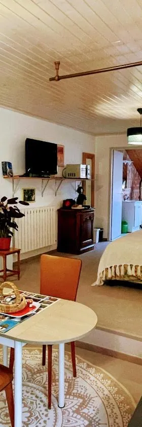 Gîte Tan Rouge，位于Pompierre-sur-Doubs的酒店