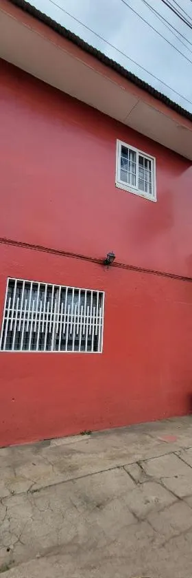 Hostal Familiar Ulua，位于埃斯特利的酒店